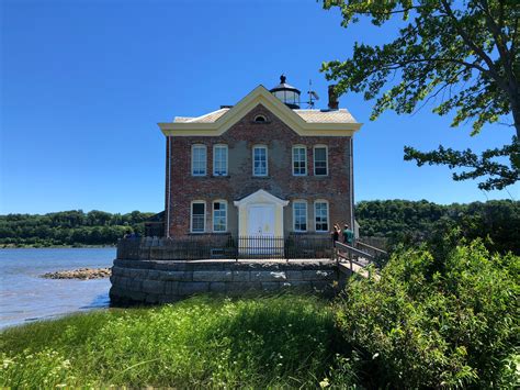 Saugerties Lighthouse, NY – A Nation of Moms