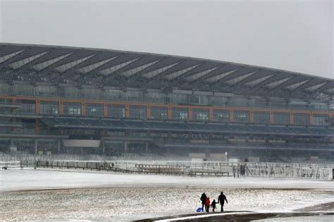 Berkshire Met Office weather warning for snow issued for Thursday ...