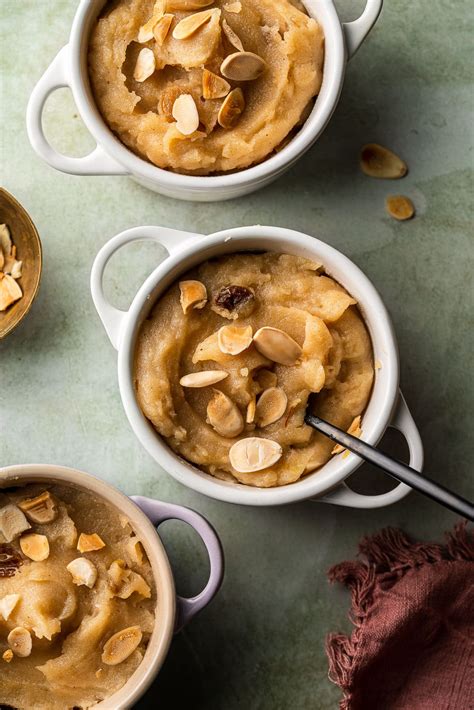 Suji ka Halwa (Semolina Pudding) - Masala and Chai