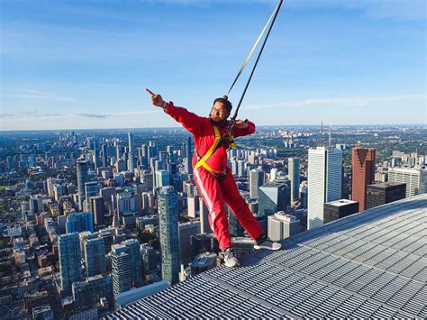 EdgeWalk at the CN Tower - Heroes Of Adventure