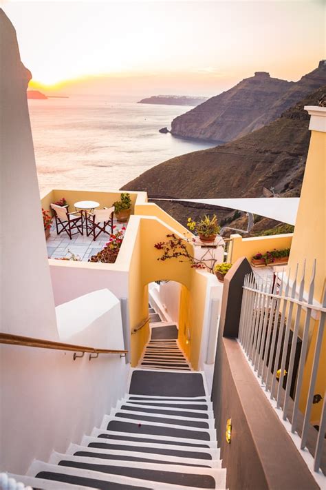 [UPDATED] 30+ Dreamy Airbnb Santorini Vacation Rentals (Nov 2020)