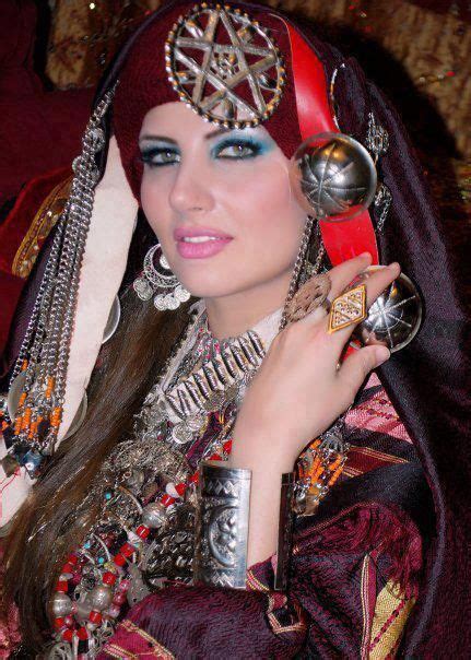 Arabian culture- Libyan Culture known as 3abroog | Women, Beauty around the world, World cultures