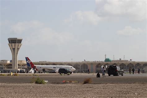 Deaths at 22 in blast at Yemen airport