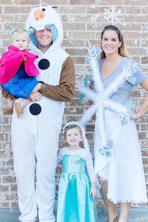 16 Adorable Disney Family Halloween Costumes You Have to Try - Just ...