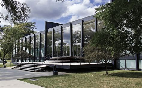 A Tour of the Mies-designed IIT Campus - Optima