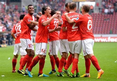 Mainz 05 mit starker Disziplin und Defensive zum Erfolg - Goal.com ...