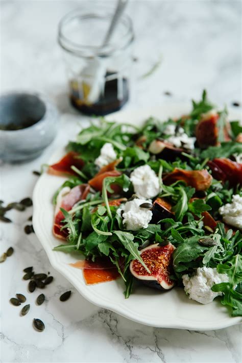 Fig, goat cheese & serrano ham salad - the tasty other