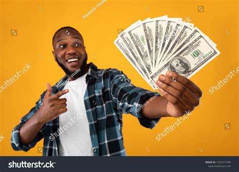 306,302 Hand Holding Cash Images, Stock Photos & Vectors | Shutterstock