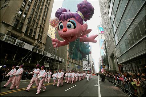 83rd Thanksgiving Day Parade - DESIGNSIGH