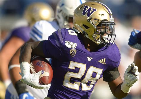 Washington Huskies predictions: game-by-game picks, stat leaders and ...