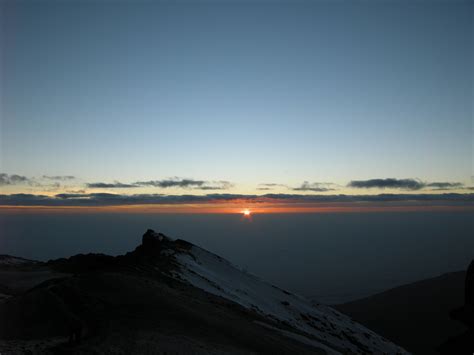 Sunrise from the top of Mt. Kilimanjaro Tanzania [OC] [3000x4000] | Sky photo, Sunrise, Kilimanjaro