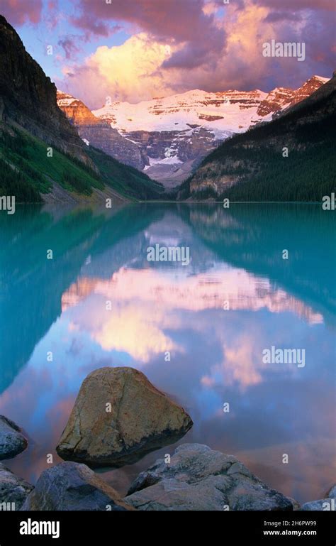 Lake Louise at Sunrise, Banff National Park, Alberta, Canada Stock ...