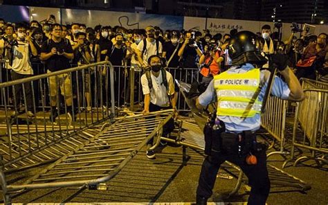 Violent clashes after huge Hong Kong demo against China extradition law ...