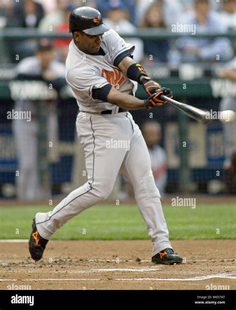 Miguel tejada orioles 2005 hi-res stock photography and images - Alamy