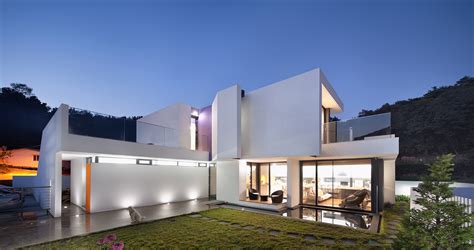 Modern Woljam-ri House In Gyeongsangnam-do, South Korea - MyFancyHouse.com