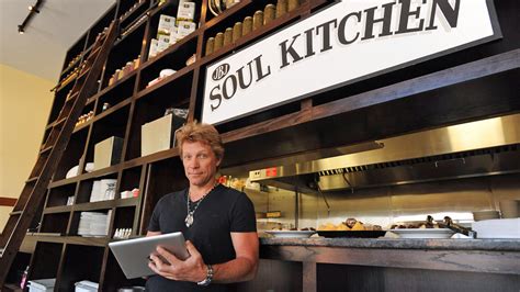 Bon Jovi, the musician launches a chain of restaurants to feed the poor | LifeGate