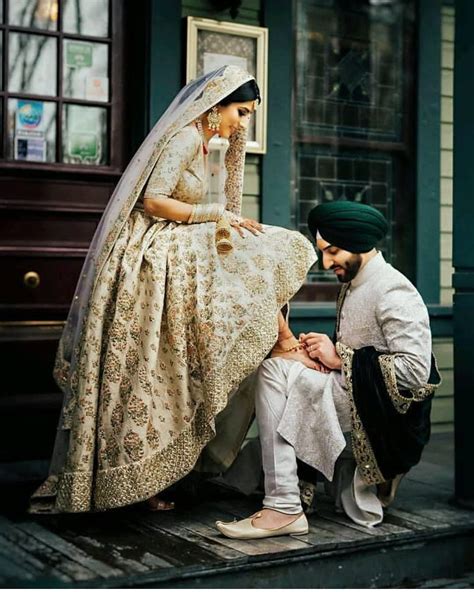 Cute Punjabi couple | Indian wedding photography poses, Indian wedding ...