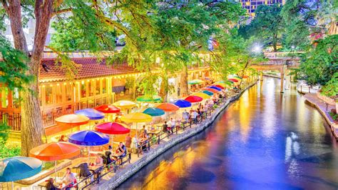 San Antonio River Walk i San Antonio - Bestil billetter til dit besøg