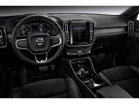 2020 Volvo XC40: 67 Interior Photos | U.S. News