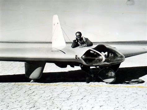 Northrop_MX-334_flying_wing_glider_with_test_pilot_Harry_Crosby_1944 | Aircraft of World War II ...