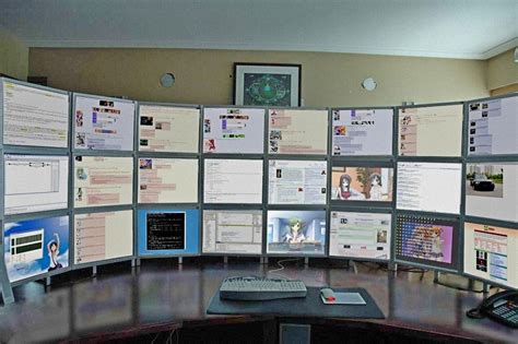 Twenty Four Screen Multi Monitor Array for hackers | Monitor, Multiple monitor setup, Setup