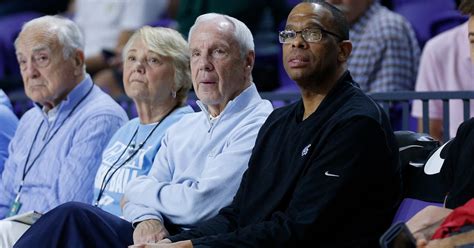 hubert-davis-discusses-first-year-unc-coach-anniversary-roy-williams-retirement-final-four.jpg