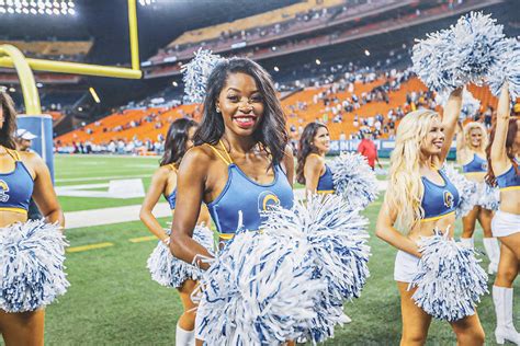 Los Angeles Rams Cheerleaders Photos from Preseason Week 2 – Ultimate ...