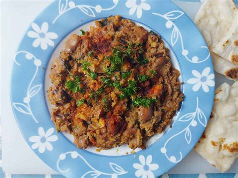 Ful Medames Recipe (Egyptian Fava bean) - The Odehlicious