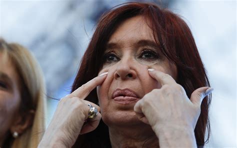 Argentina's Cristina Fernández delights crowd as vote looms