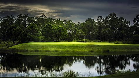 Download 4k Golf Course Gloomy Day Wallpaper | Wallpapers.com