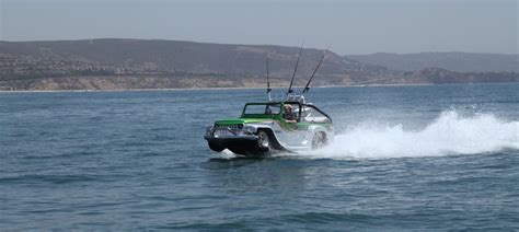 Is it a Jeep? Is it a speedboat? No, it's WaterCar's Panther amphibious vehicle! | Amphibious ...