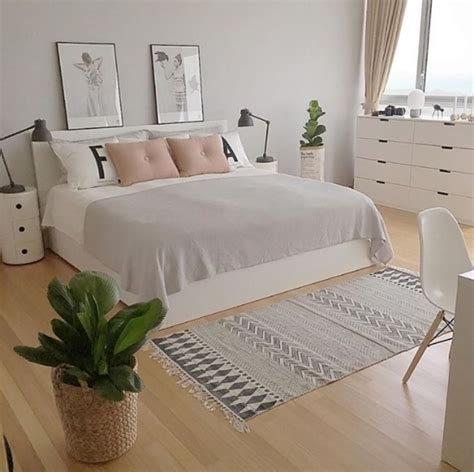 Minimalist Bedroom Design | Home Inspiration