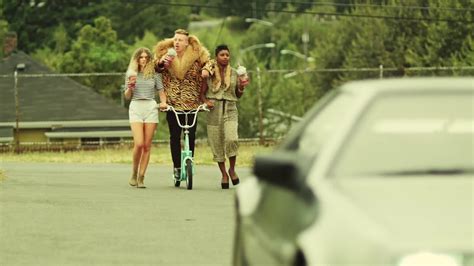 Macklemore - Thrift Shop {Music Video} - Macklemore Photo (38317028 ...