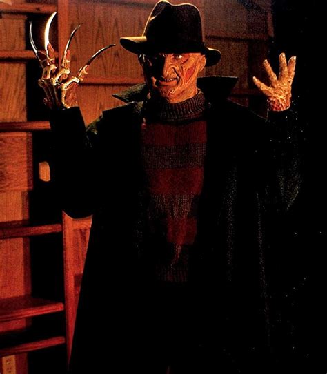 Robert Englund in Wes Craven's New Nightmare (1994) | New nightmare, Horror villians, Horror icons