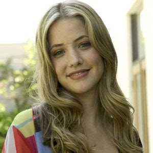 Julie Gonzalo Pregnant? - Mediamass