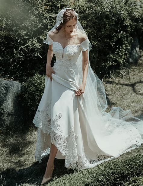 Enchanted Vintage Romance! 17 Time-Honored Ethereal Wedding Dresses ...