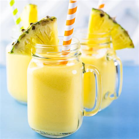 Batido de Piña Cremoso | Laura Fuentes