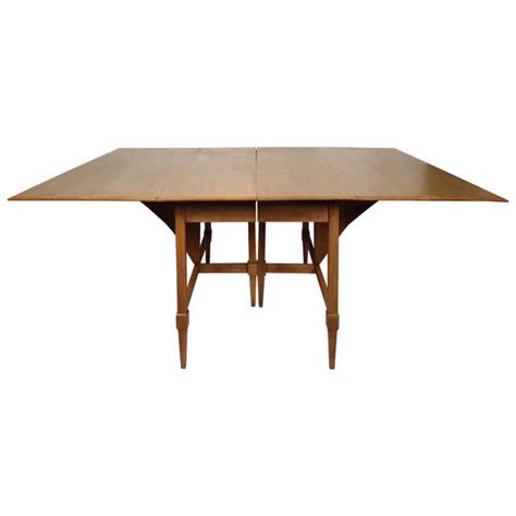 Mid-Century Modern Drop-Leaf Table at 1stDibs