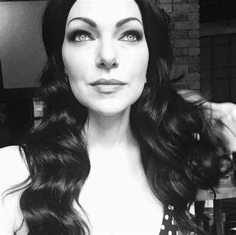 The stunning Laura | Laura prepon, Instagram, Danse avec les stars