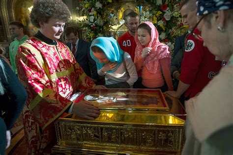 Ark bearing popular Saint Nicholas’ relics come to Moscow | HeraldNet.com