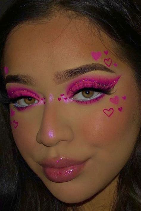 20 Valentine's day Makeup Ideas 2023 : Bright Pink Love Hearts