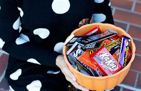 Parents eating kids’ Halloween candy is not ‘stealing.’ It’s more like ...