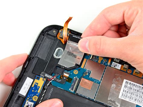 HP TouchPad Upper Antenna Replacement - iFixit Repair Guide