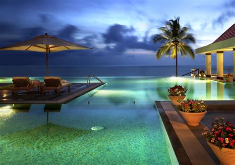 7 Best Infinity Pools in India, Resorts with Infinity Pools in india - Tripoto