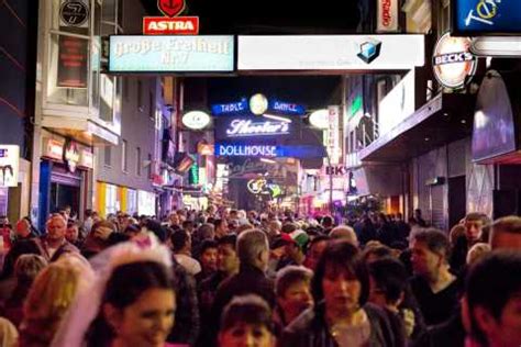 Reeperbahn, Hamburg - Book Tickets & Tours | GetYourGuide