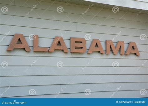 Welcome to Alabama Sign editorial image. Image of state - 178728520