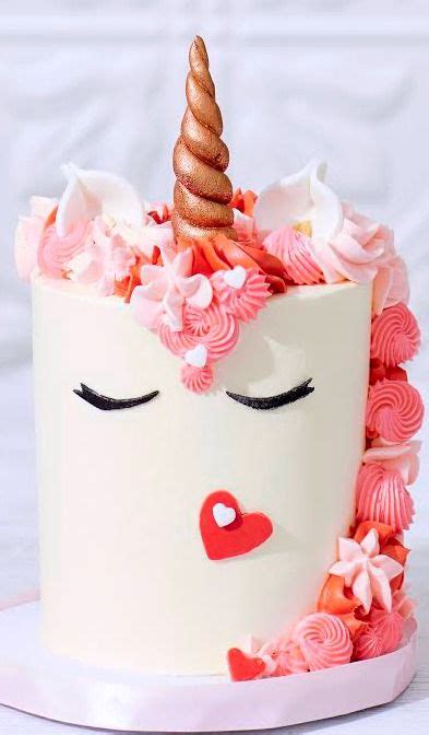 Valentina the Unicorn Cake | Unicorn cake, Cake, Cupcake cakes