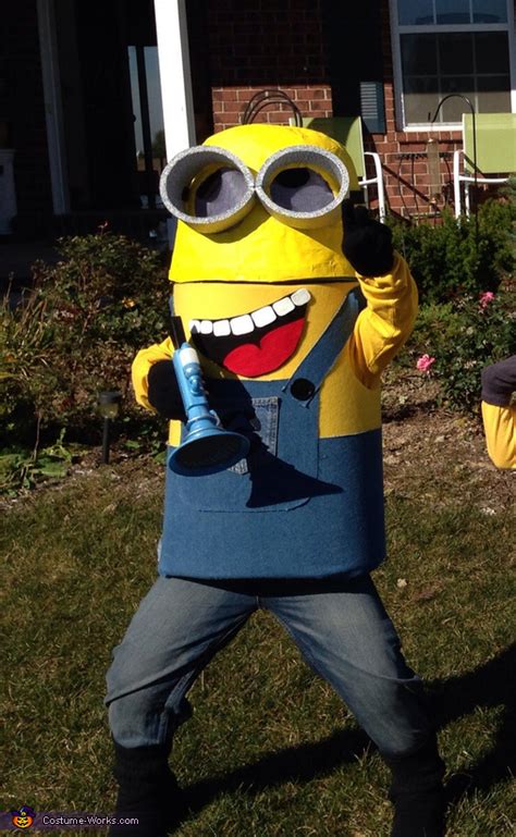 DIY Despicable Me Minions Group Costume | Best DIY Costumes - Photo 2/4