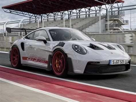 New 992-gen Porsche 911 GT3 RS Launched At Rs 3.24 Crore - ZigWheels