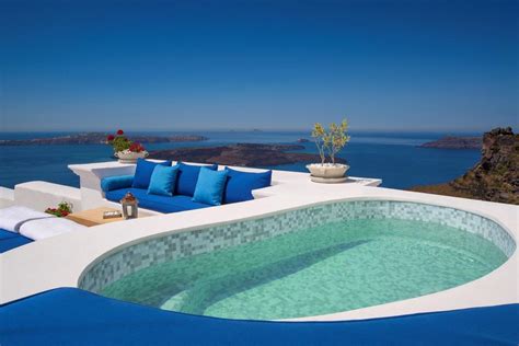 The 14 Best Hotels in Santorini for 2023